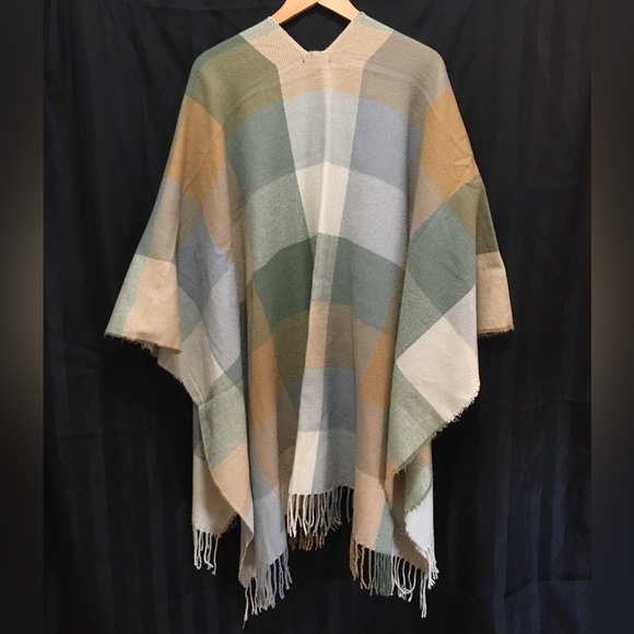 Revamped - Neutral Colour Plaid Print With Fringe Shrug / Poncho / Shawl - O/S - Picture 2 of 5